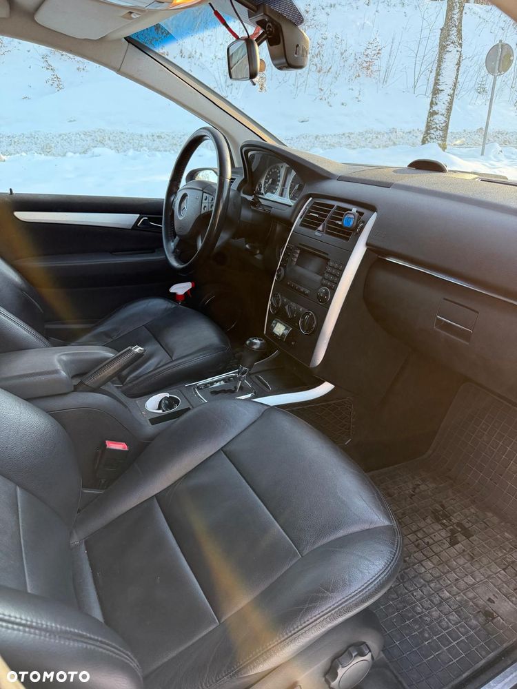 Mercedes-Benz Klasa B 200 CDI Autotronic - 9