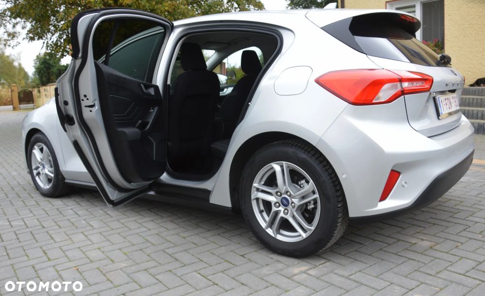 Ford Focus - 33