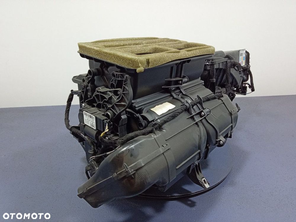 FORD MUSTANG VI 15- NAGRZEWNICA OBUDOWA EU GR3B-19B555-HM - 3