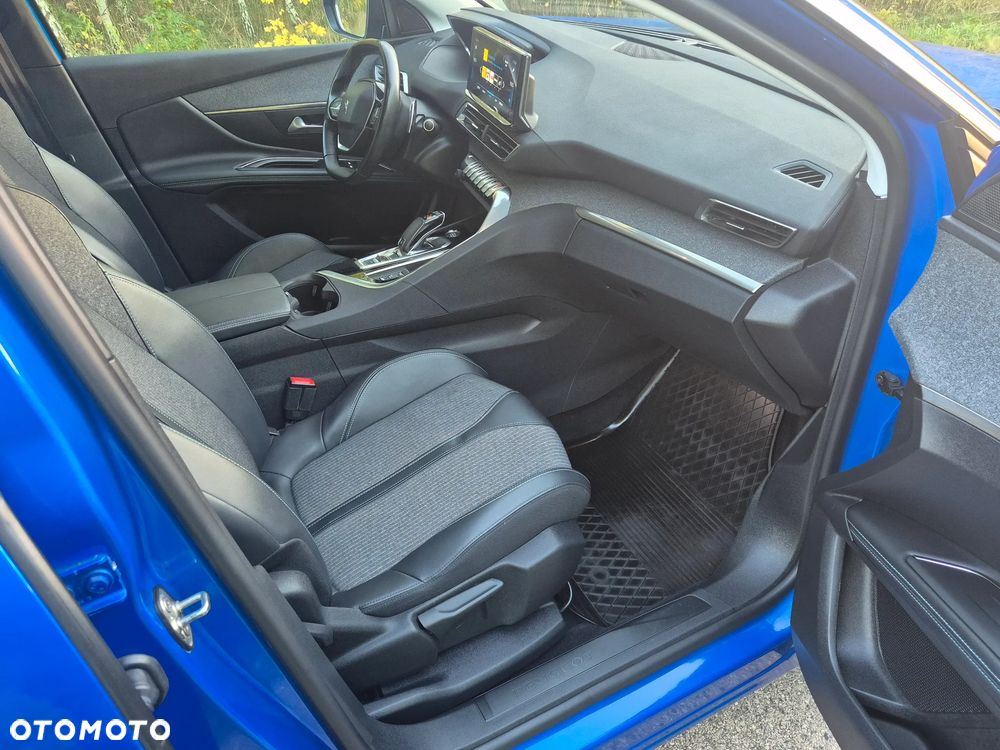 Peugeot 3008 1.2 PureTech GPF Allure S&S EAT8 - 21