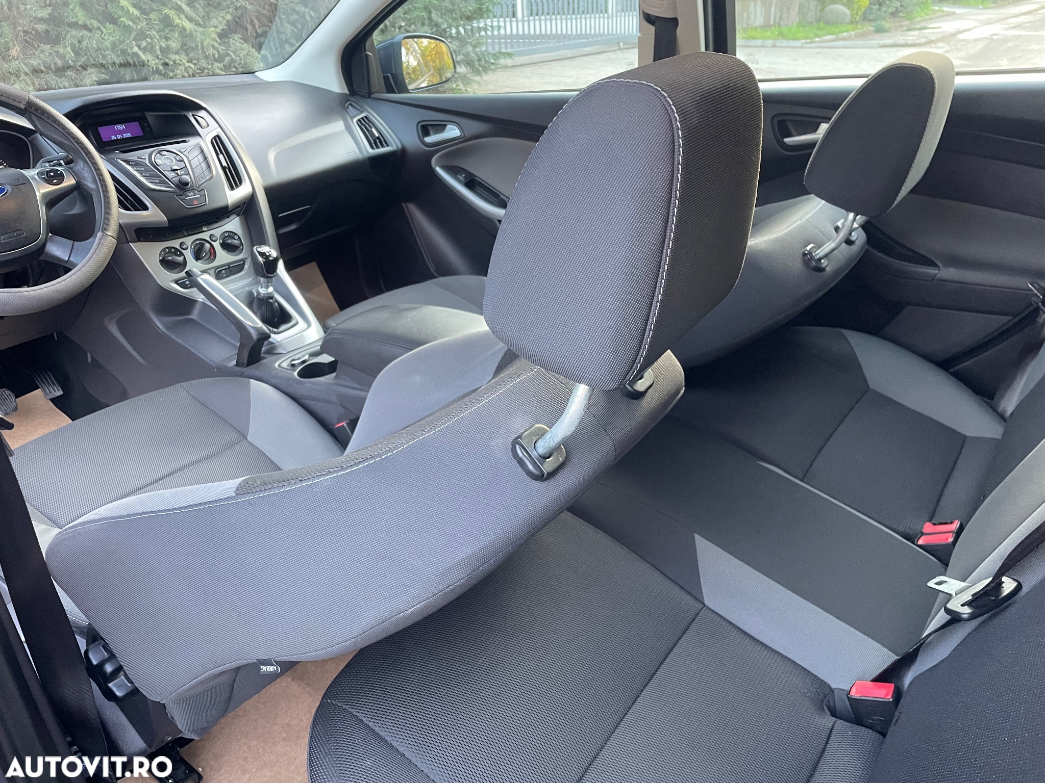 Ford Focus 1.6 TDCi ECOnetic 99g Start-Stopp-System Trend - 6