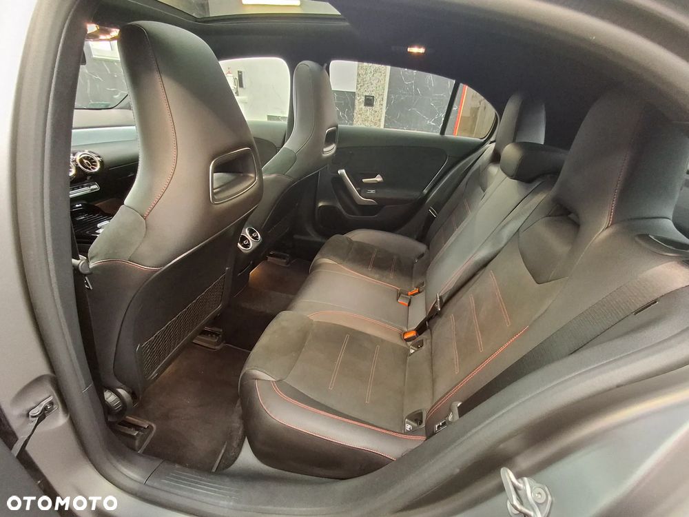 Mercedes-Benz Klasa A 35 AMG 4-Matic Edition 1 7G-DCT - 22