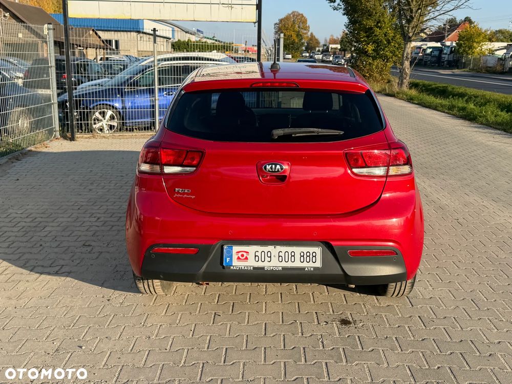 Kia Rio - 7