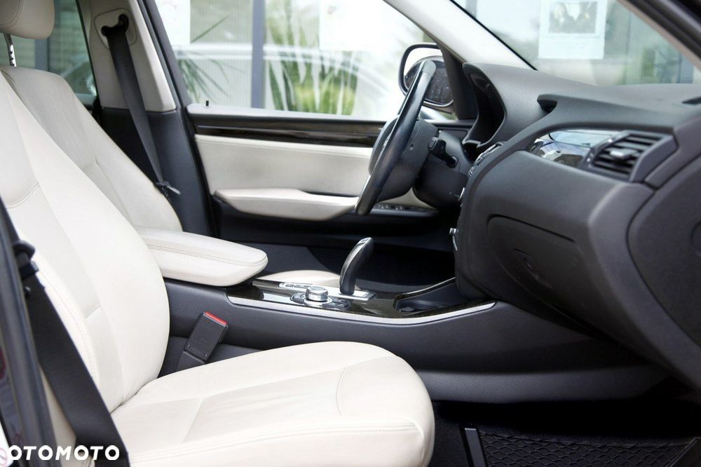 BMW X3 xDrive20d - 13