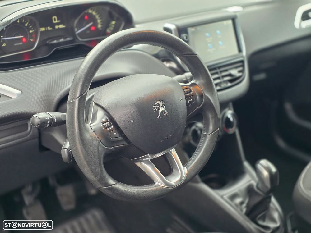 Peugeot 208 1.2 PureTech Style - 14