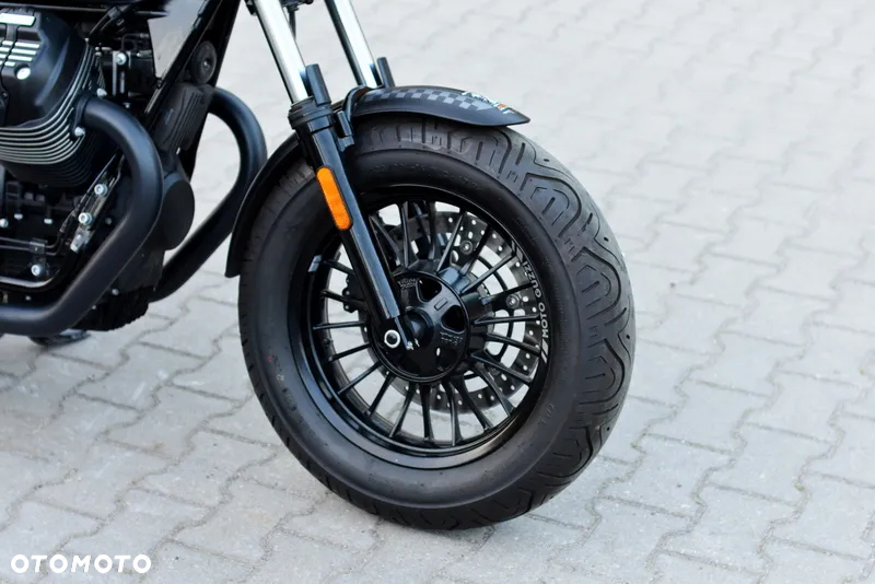 Moto Guzzi V9 - 6