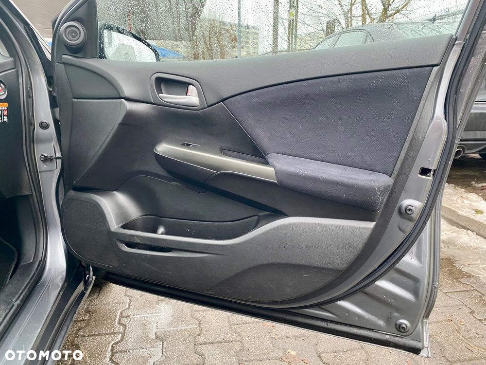 Honda Civic 1.8 i-VTEC Sport - 17