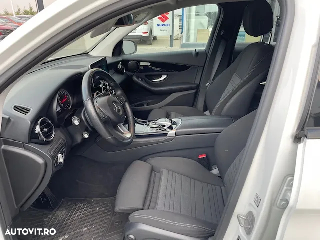 Mercedes-Benz GLC 250 4Matic 9G-TRONIC - 8