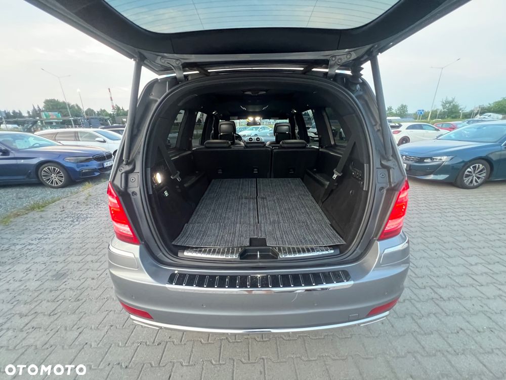 Mercedes-Benz GL 350 BlueTEC 4-Matic - 33