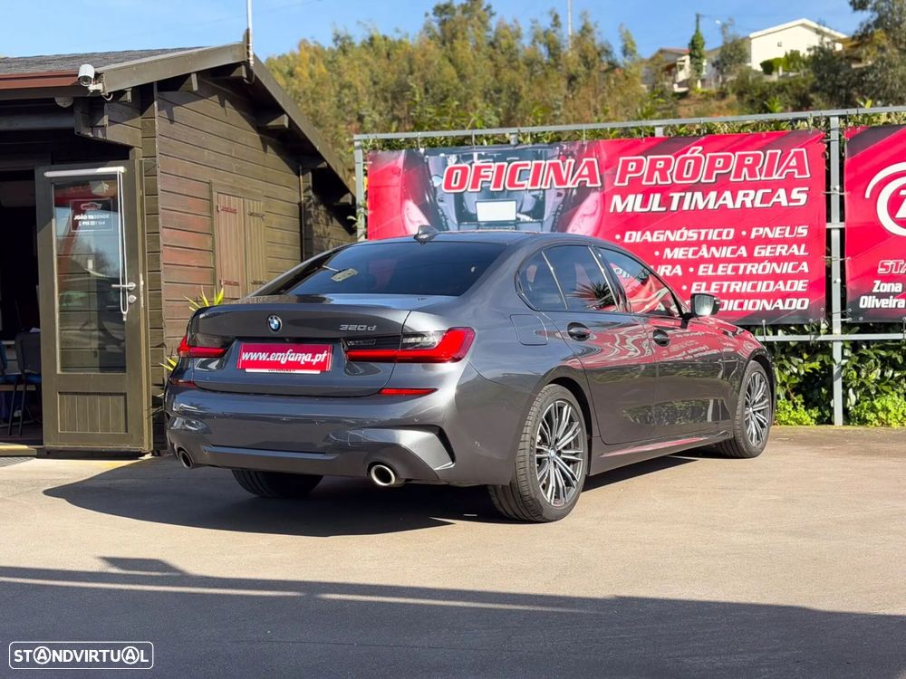 BMW 320 d Pack Desportivo M Auto - 10