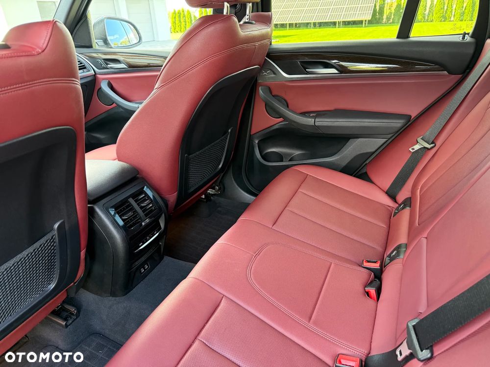 BMW X3 xDrive30i mHEV - 34