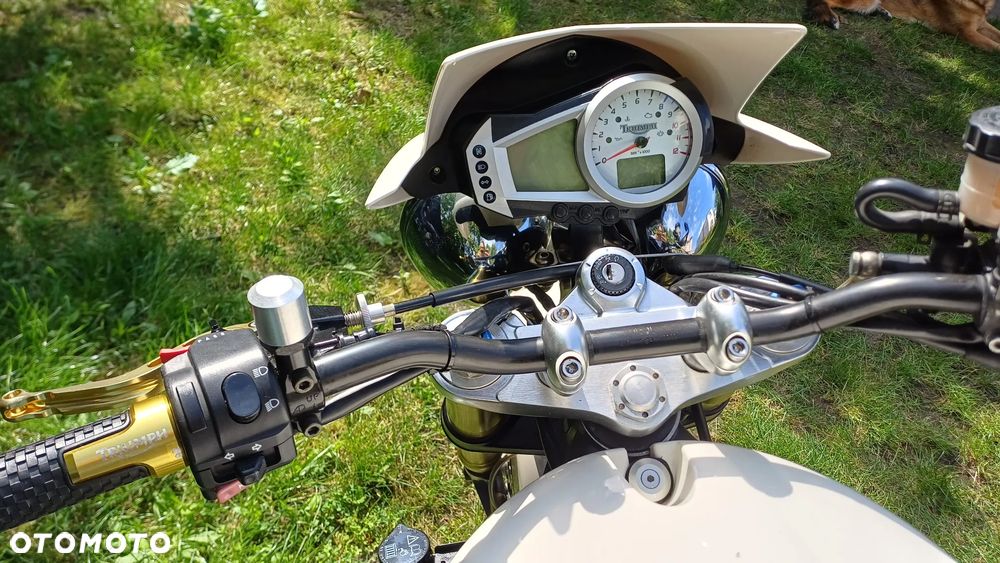 Triumph Speed Triple - 9