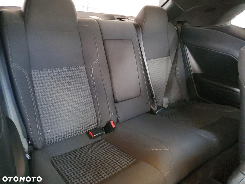 Dodge Challenger - 9