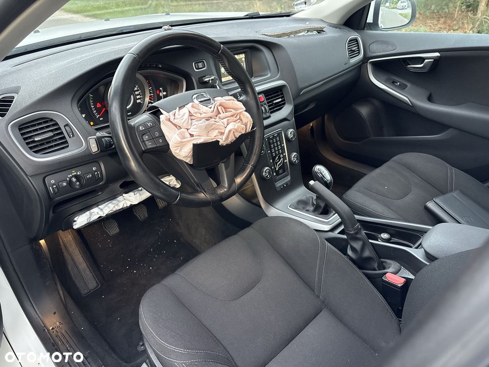 Volvo V40 - 6
