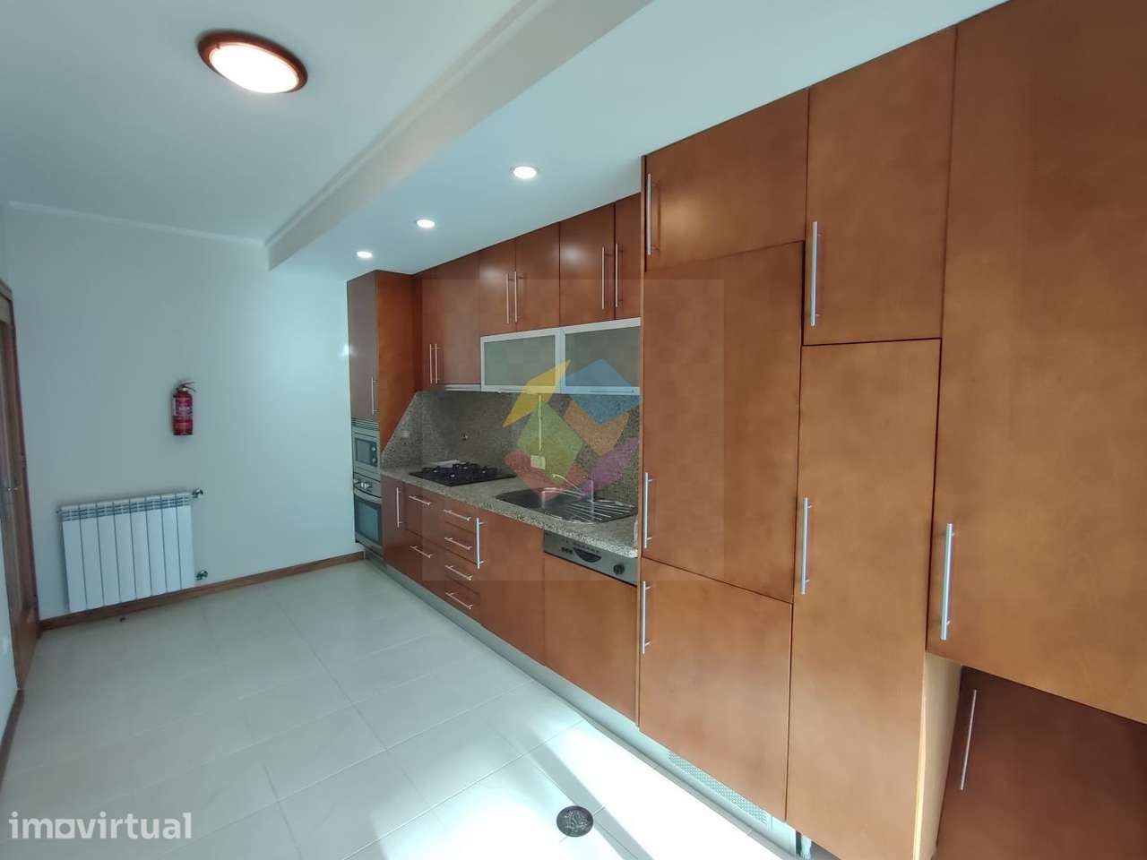 Apartamento T2 com Varanda e Lugar de Garagem | Zona dos Passionistas - Grande imagem: 2/35