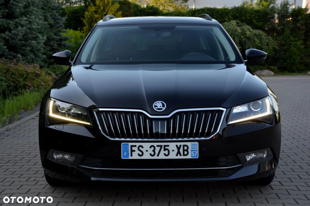 Skoda Superb 2.0 TDI DSG Ambition - 26