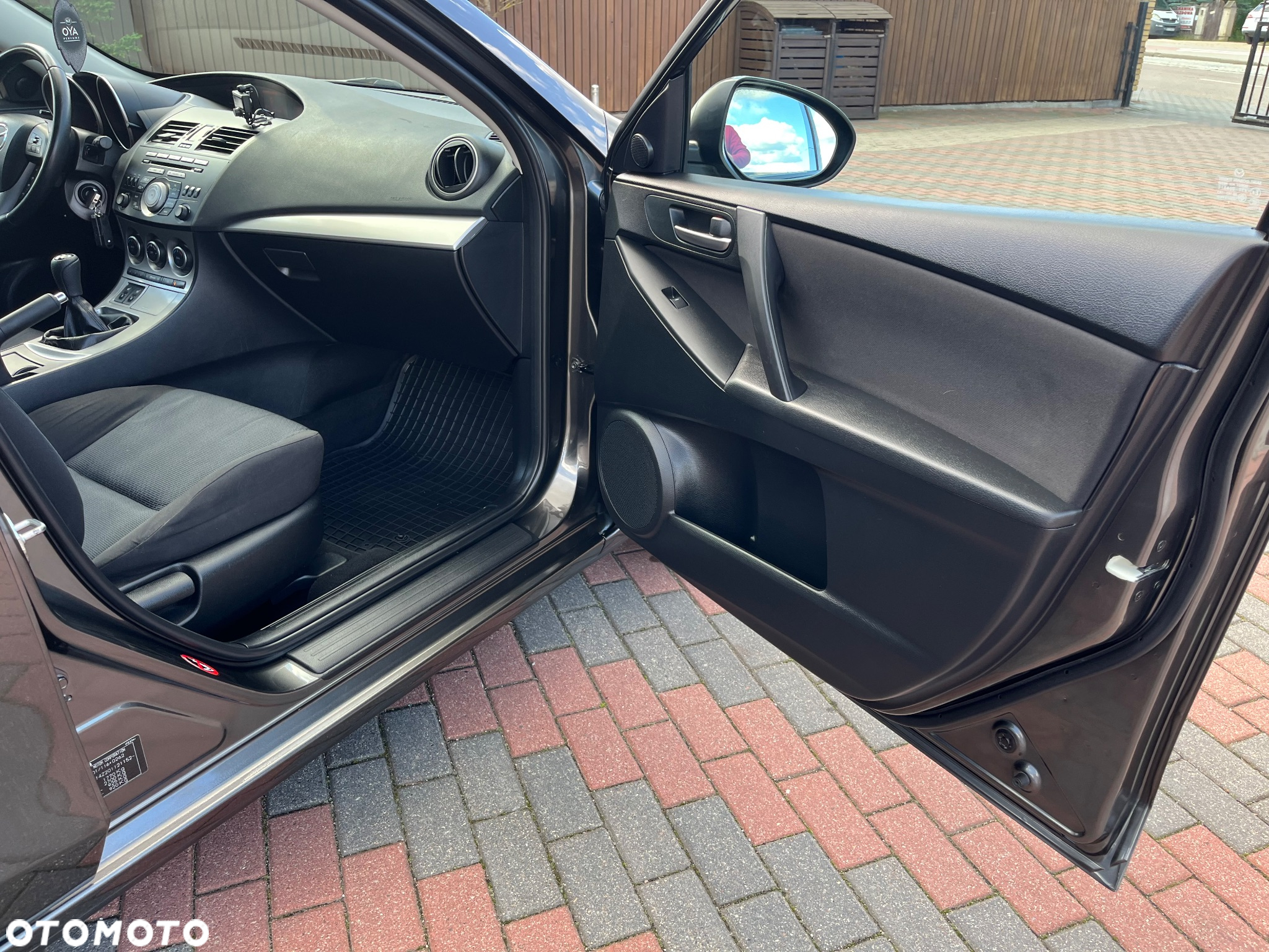 Mazda 3 1.6 Sport Active - 23