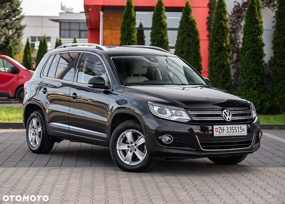 Volkswagen Tiguan - 1