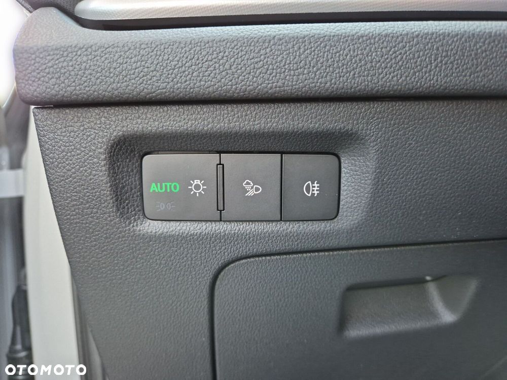 Skoda Octavia 1.5 TSI mHEV Drive Selection DSG - 24