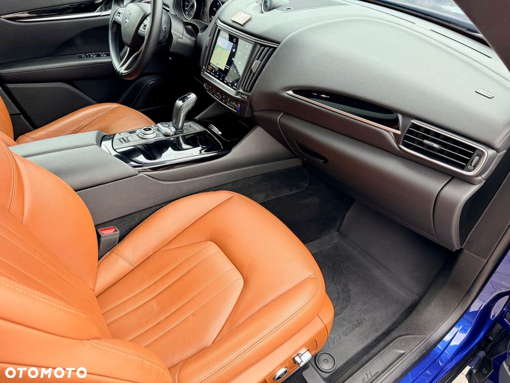 Maserati Levante - 30