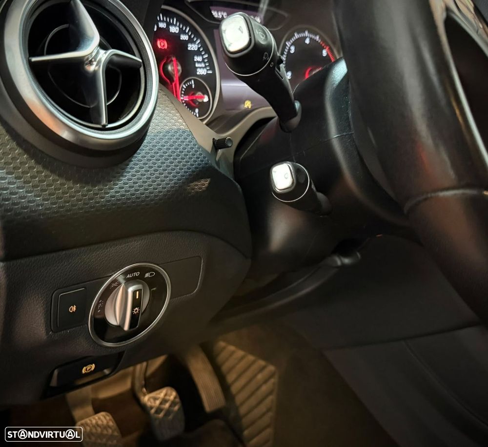 Mercedes-Benz A 180 d Urban - 19