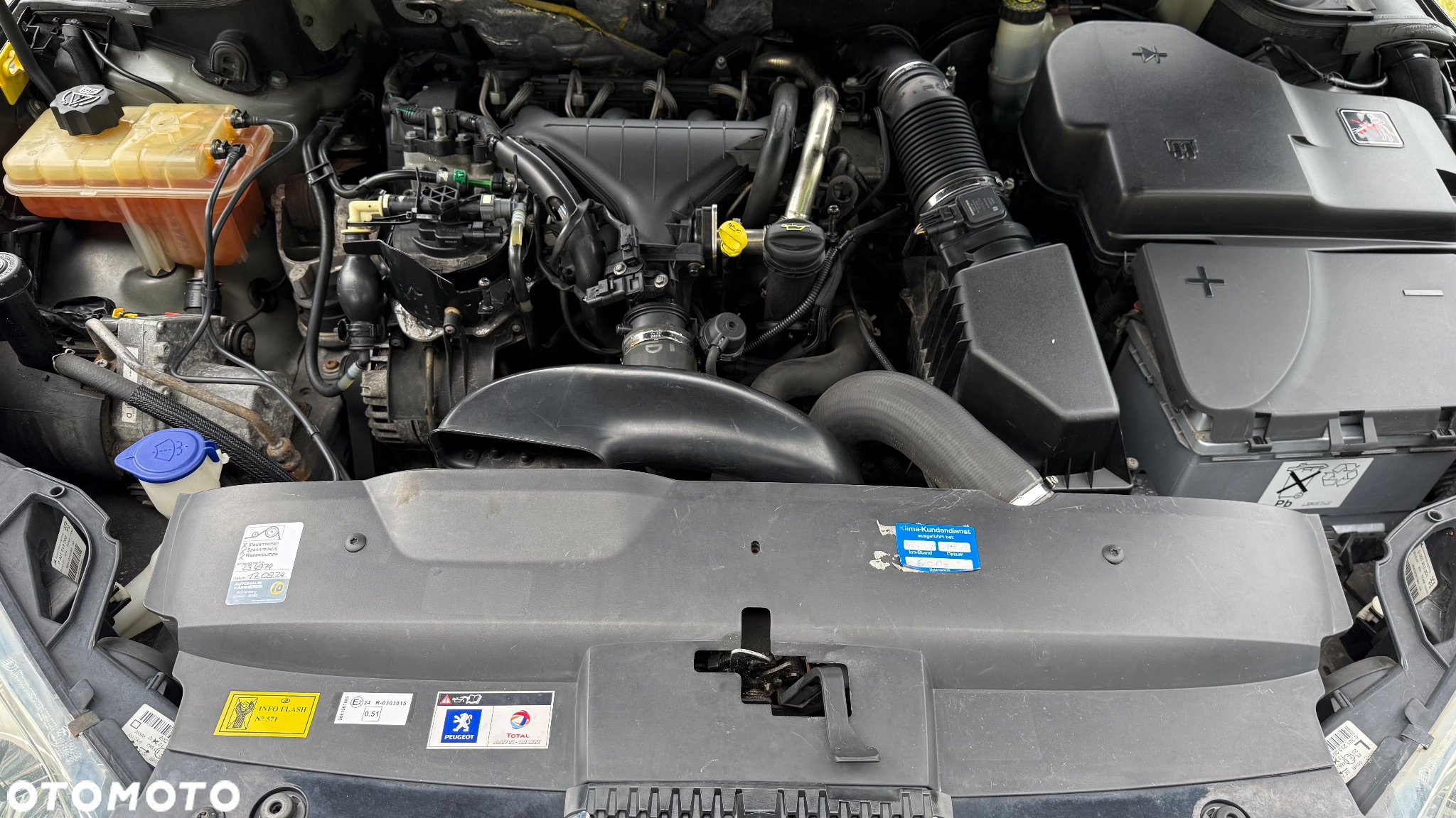 Peugeot 407 SW HDi 135 JBL - 15