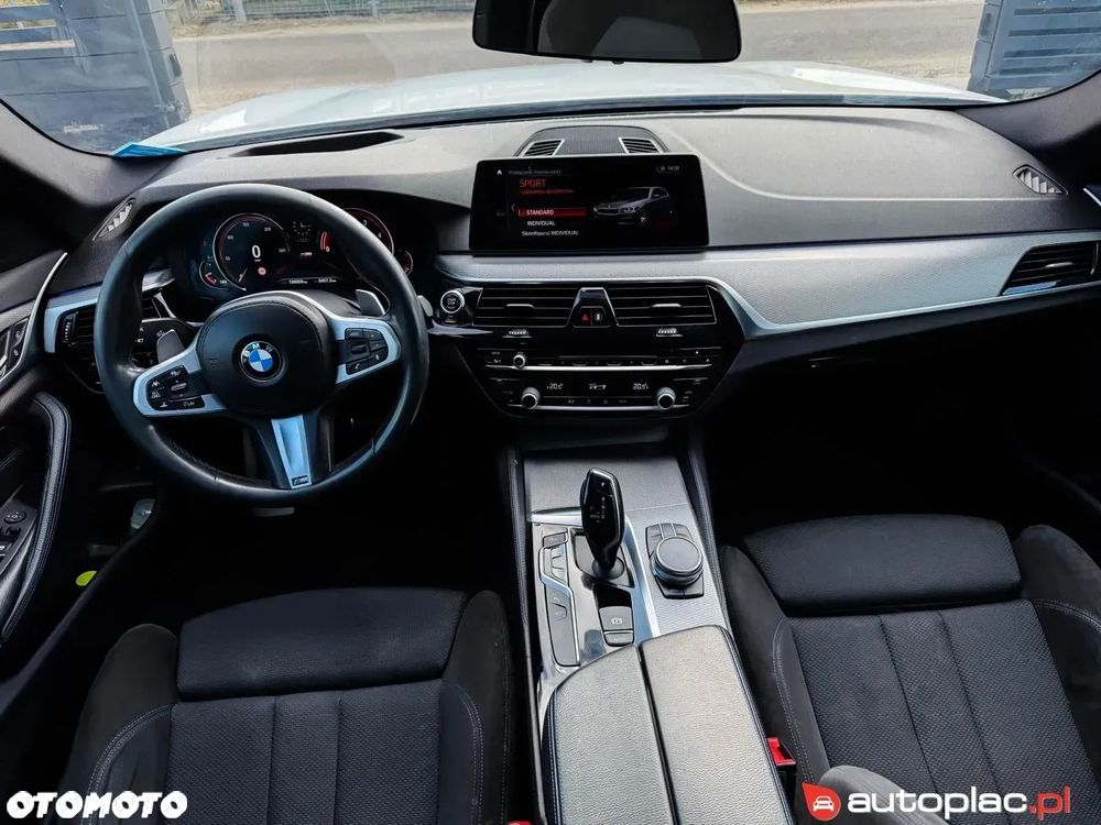 BMW Seria 5 520d M Sport sport - 27