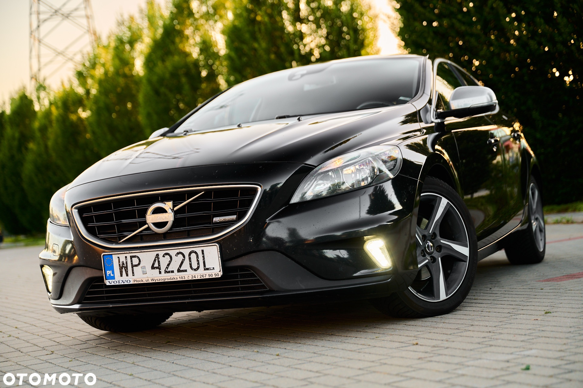 Volvo V40 D2 R-Design - 25