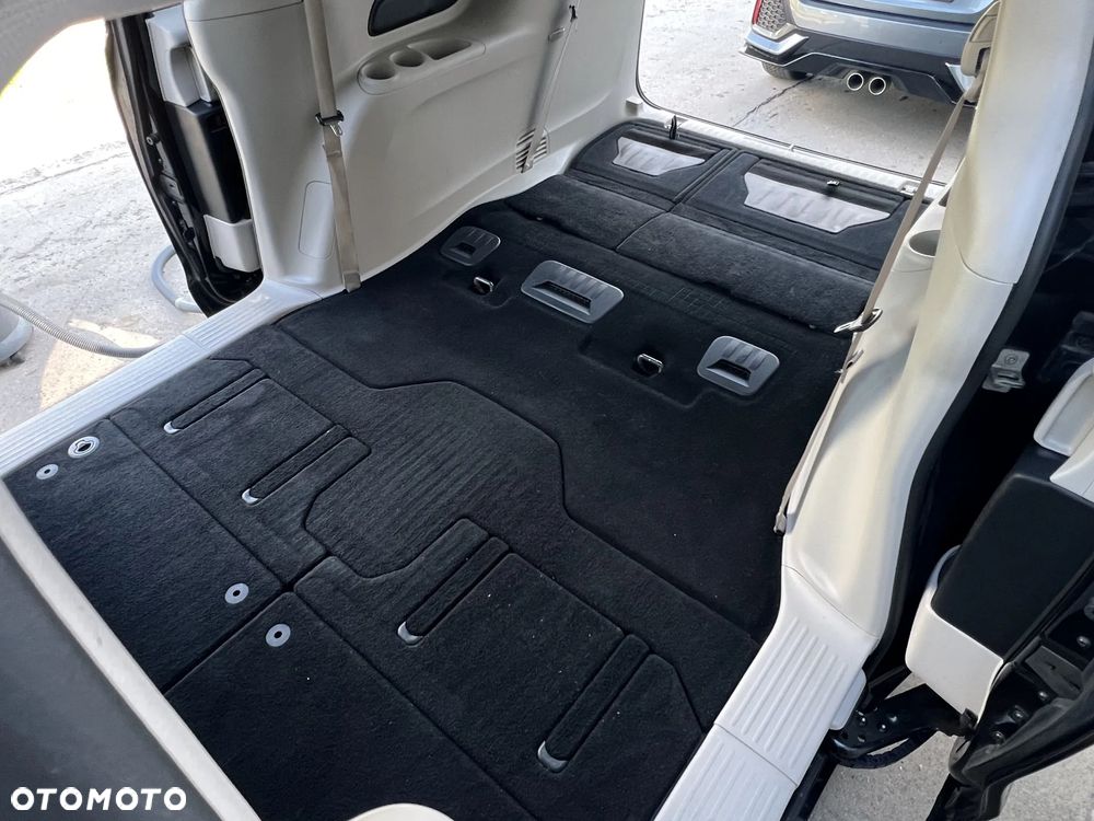 Chrysler Pacifica - 18