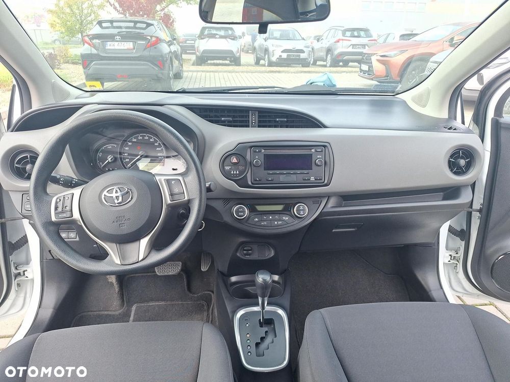 Toyota Yaris - 11