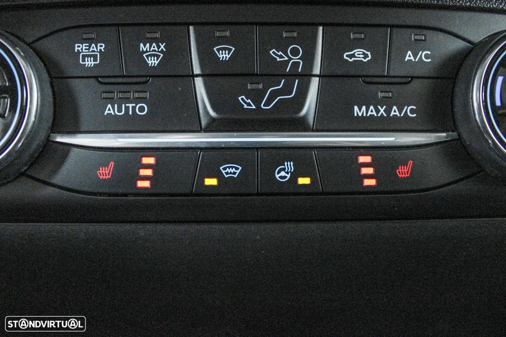 Ford Fiesta 1.5 EcoBoost S&S ST X - 22