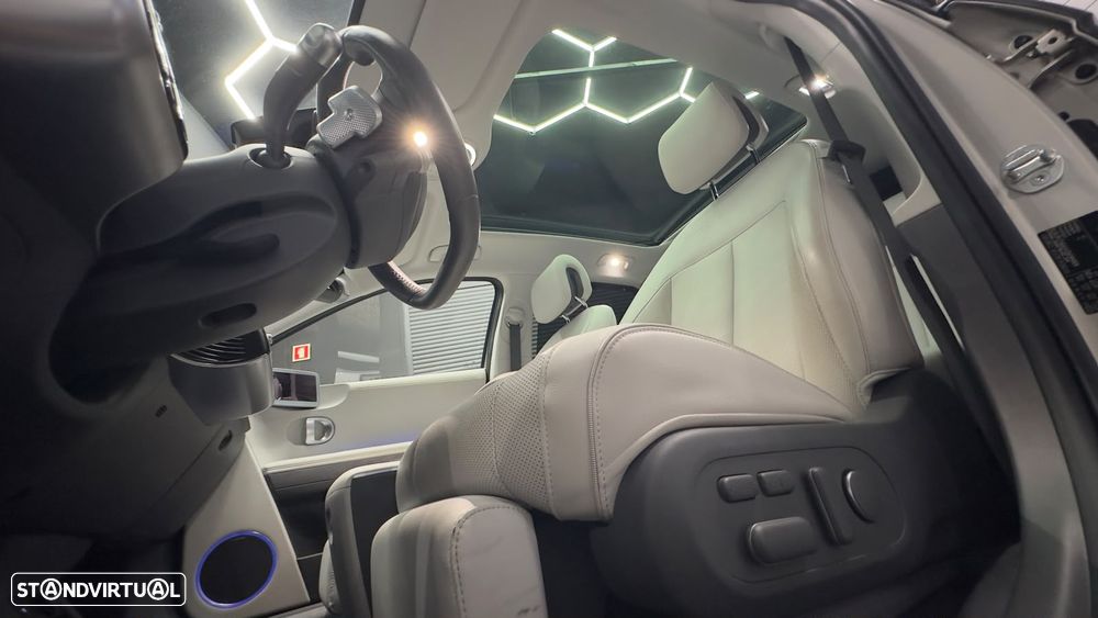 Hyundai Ioniq 5 77,4 kWh 4WD Uniq - 17