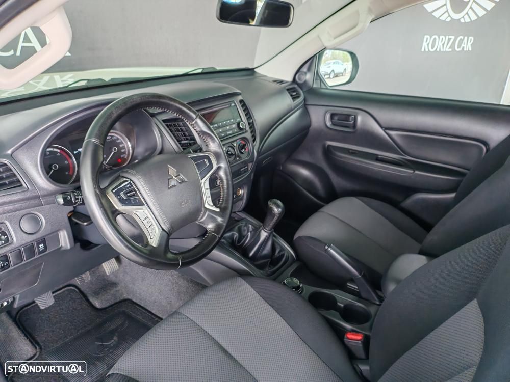 Mitsubishi L200 2.4 DI-D CE 4WD 3L - 7