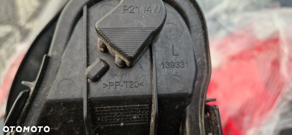 LAMPA LEWY-PRAWY TYŁ EUROPA ORYGINAŁ 1S0945095G VW UP - 2