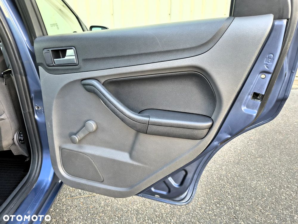 Ford Focus 1.6 TDCi Ambiente - 22