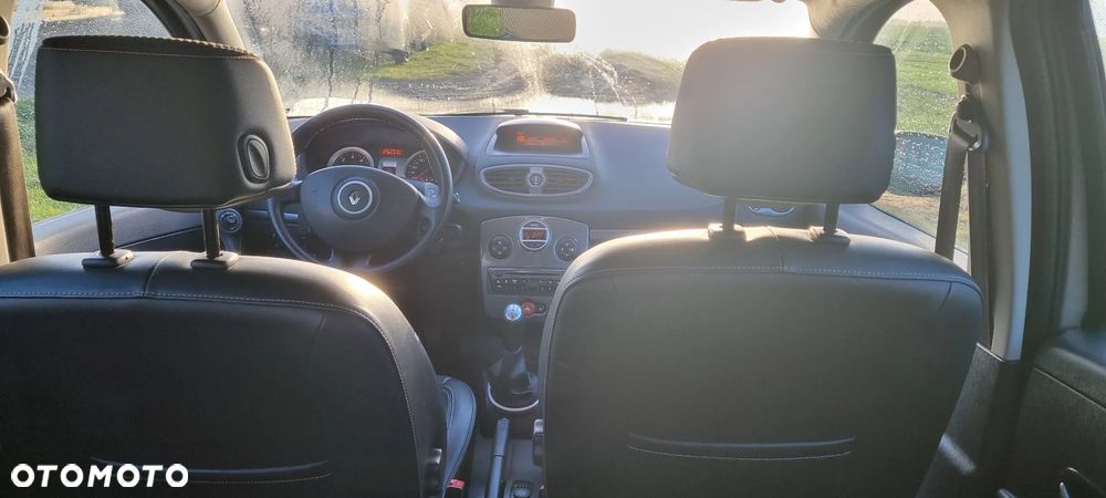 Renault Clio - 8