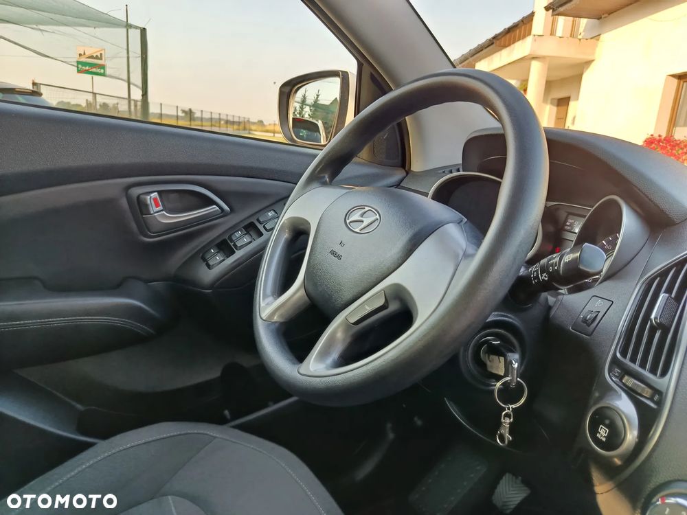 Hyundai ix35 blue 1.6 2WD Finale Silver - 17