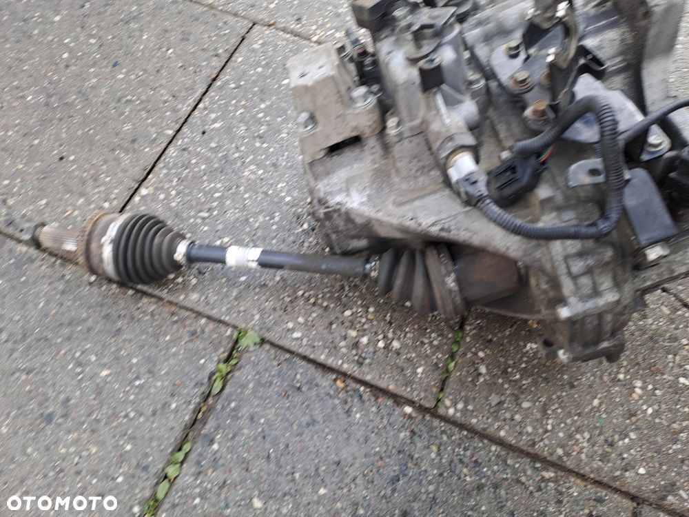 Kia Ceed Hyundai I30 1.4 16V G4FA skrzynia biegów z półośkami kod R81775 - 9