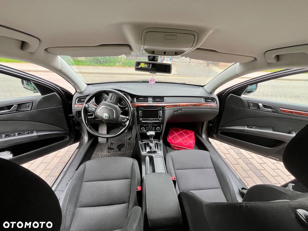 Skoda Superb 2.0 TDI Platinum DSG - 12