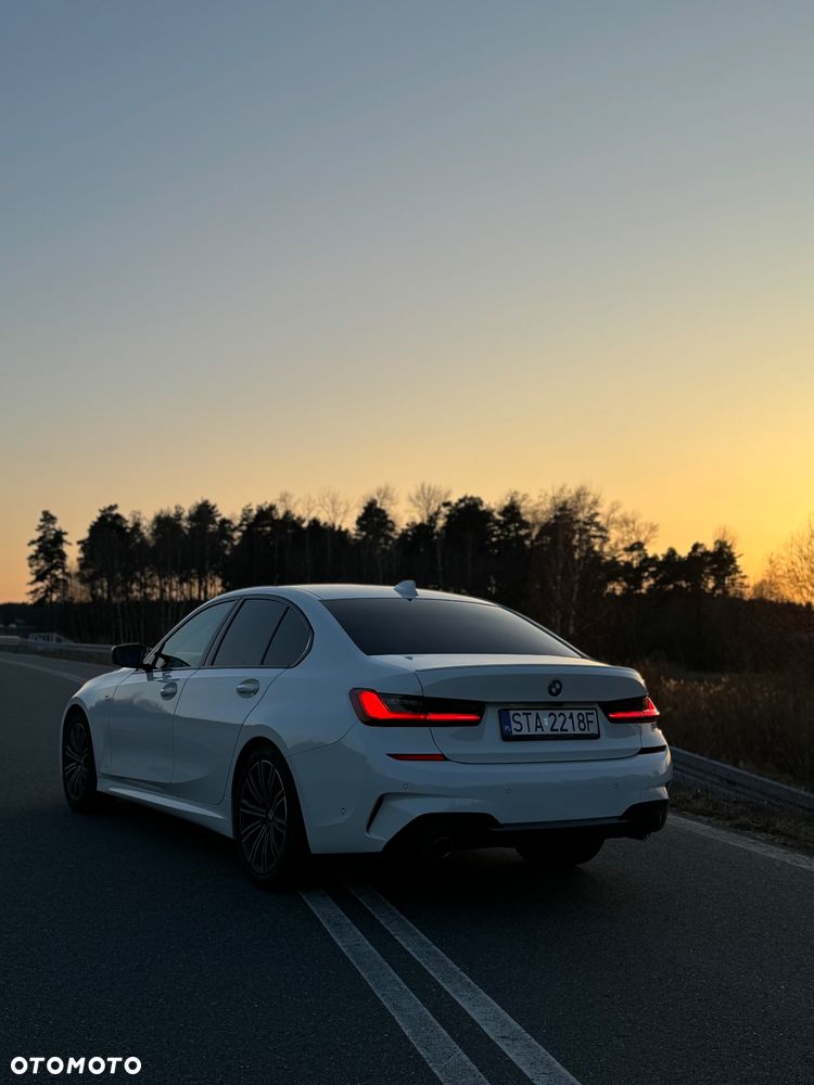 BMW Seria 3 320d M Sport Sport - 12