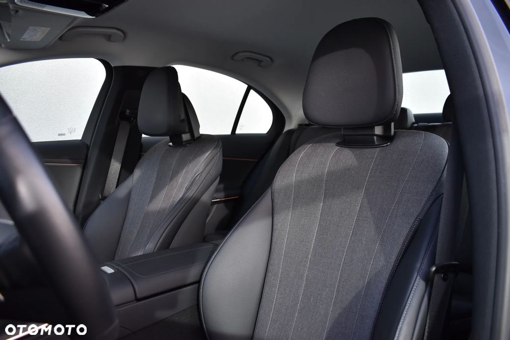 Mercedes-Benz Klasa E - 11