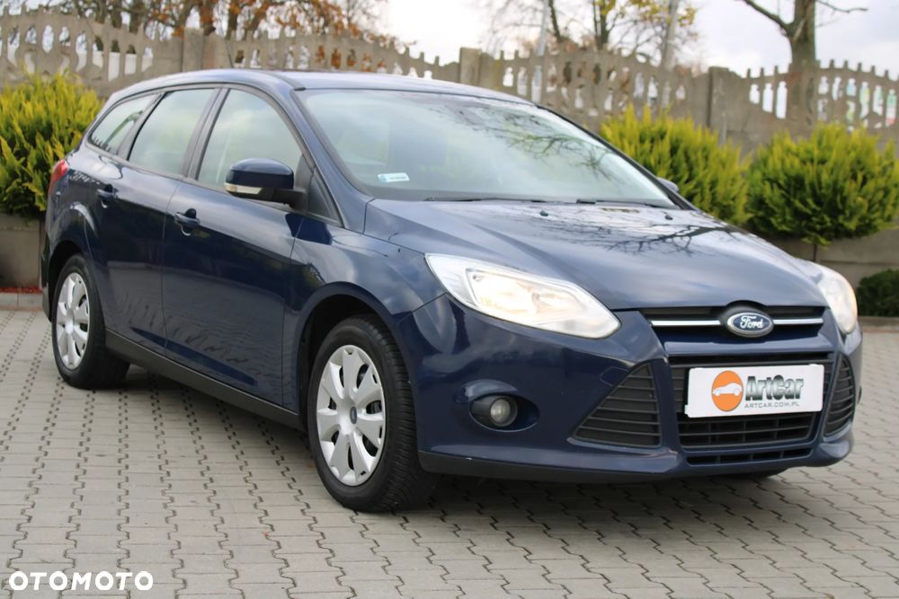 Ford Focus 1.6 Ambiente - 1