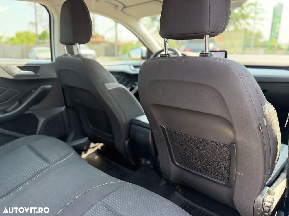 Ford Focus - 7