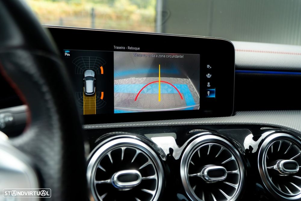 Mercedes-Benz CLA 200 - 40