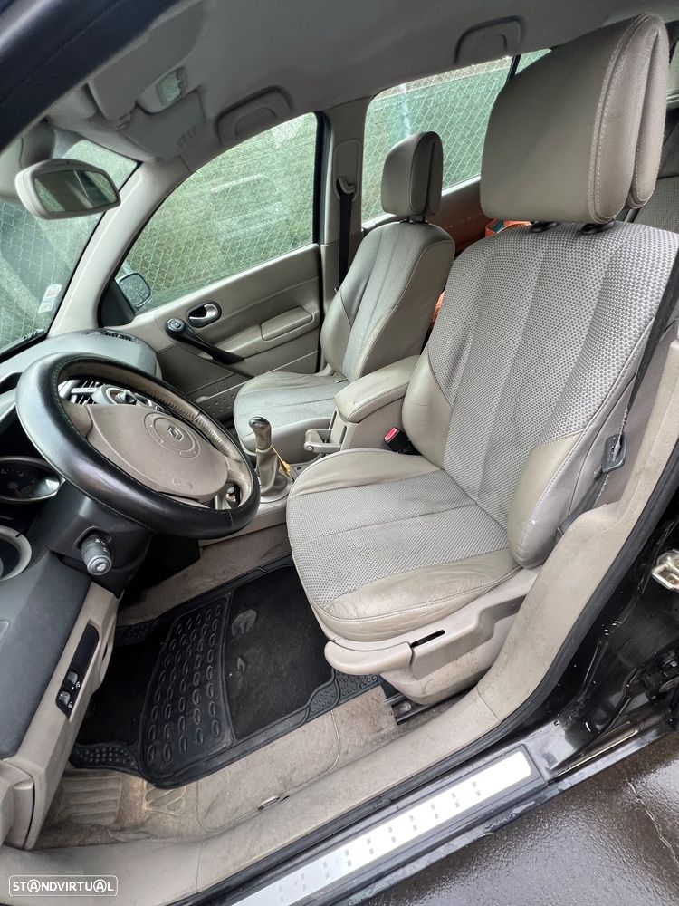 Renault Mégane Break 1.5 dCi Confort - 4