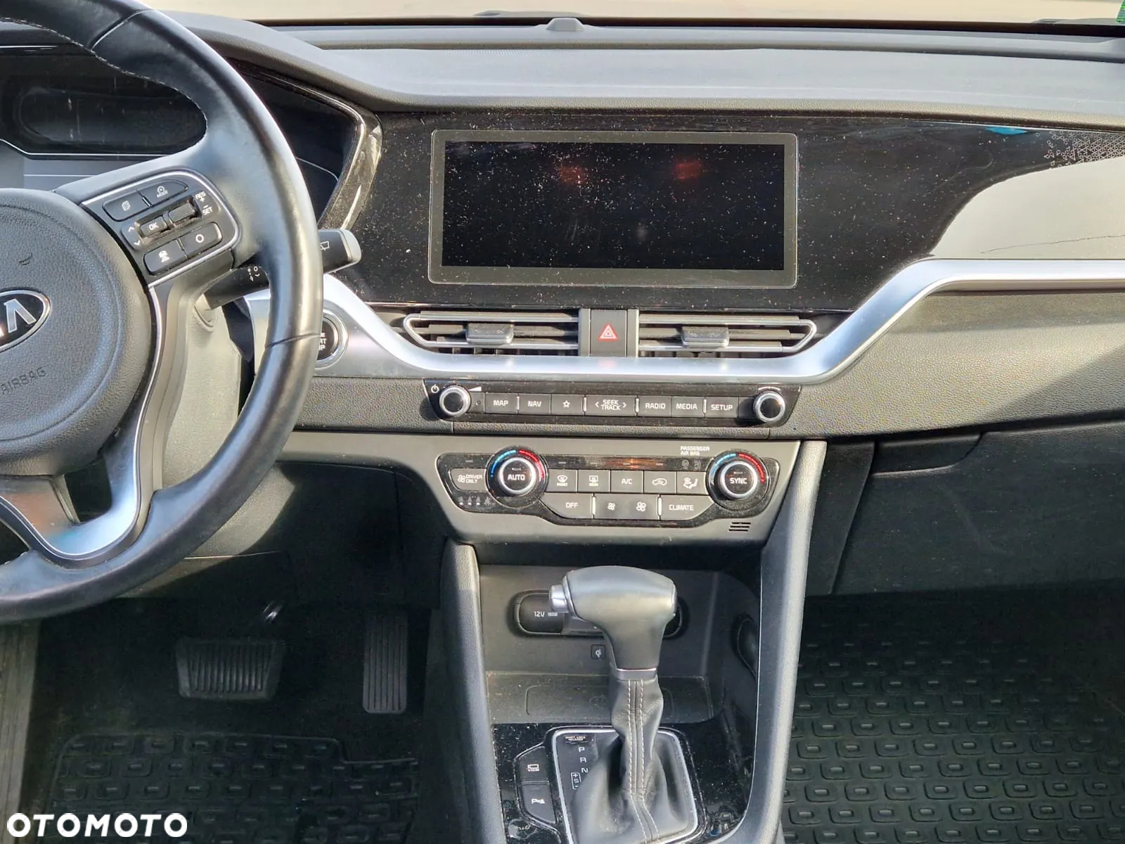 Kia Niro 1.6 GDI Hybrid L Business Line - 11