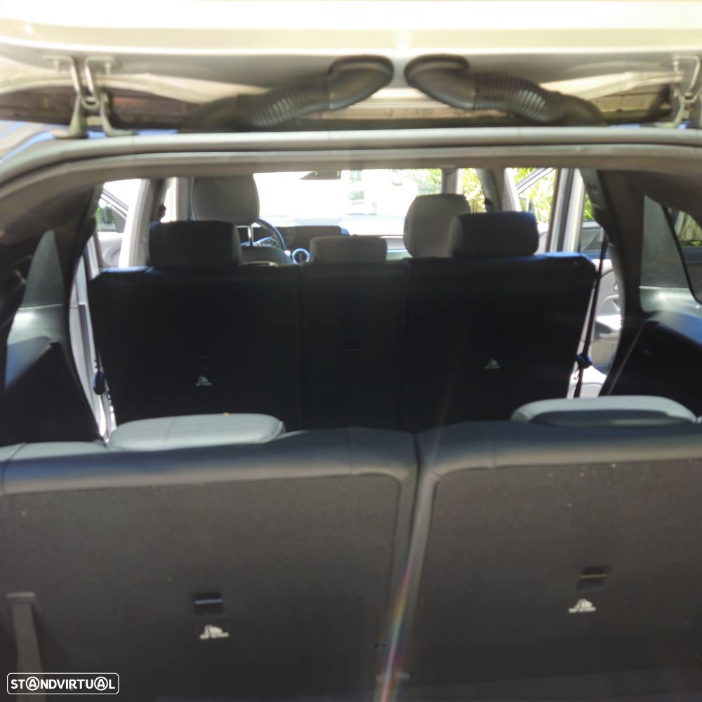 Mercedes-Benz GLB 200 d AMG Line - 10