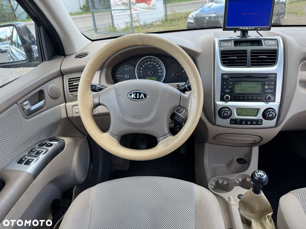 Kia Sportage 2.0 Tour 2WD - 28