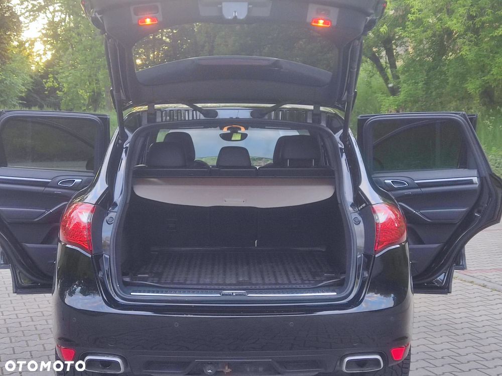 Porsche Cayenne Tiptronic S - 18