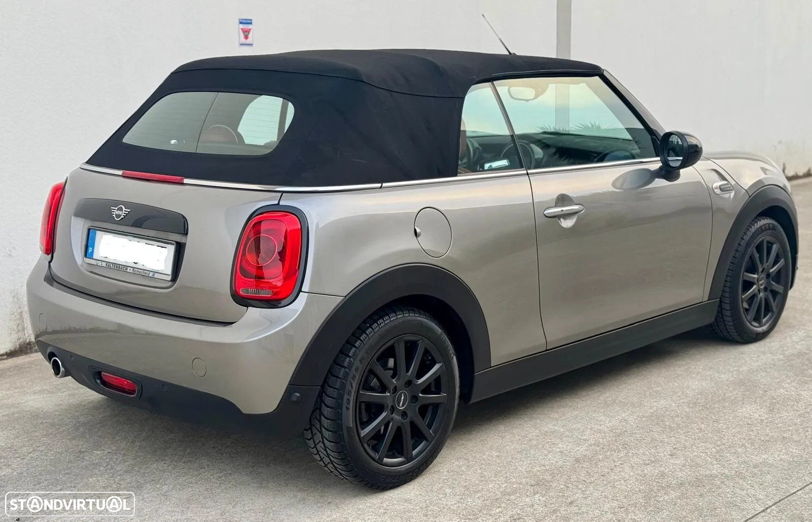 MINI Cabrio Cooper D Auto - 10